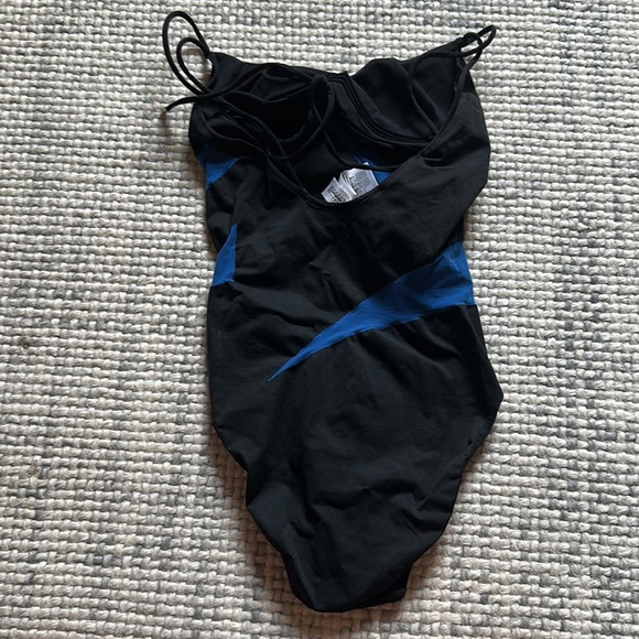 Waldorf one piece swim suite size S - Picture 5 of 5